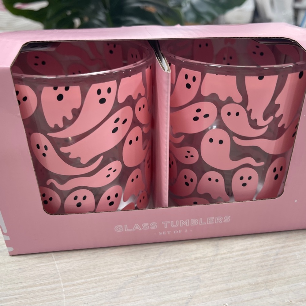 Halloween Pink Ghost Drinking glasses, set of 2 NWT 🩷👻